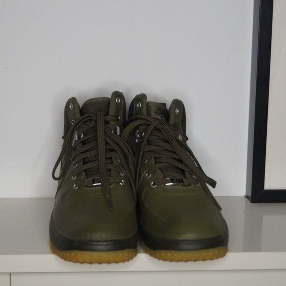 Nike Air Force 1 Lunar Duckboot/ Sneakerboot Olive Youth Boys 7Y - Picture 2 of 11